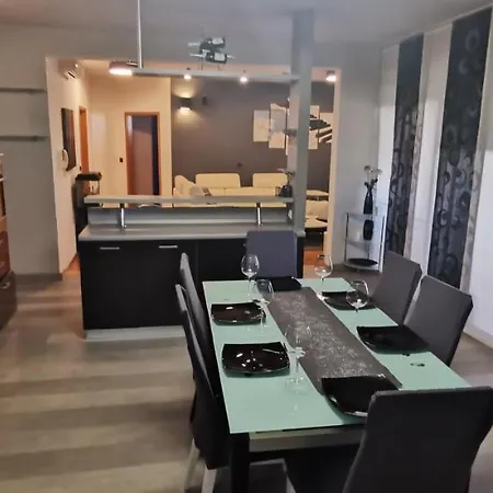 Legacy Marine1 Zadar,family, Luxury Penthouse アパート *